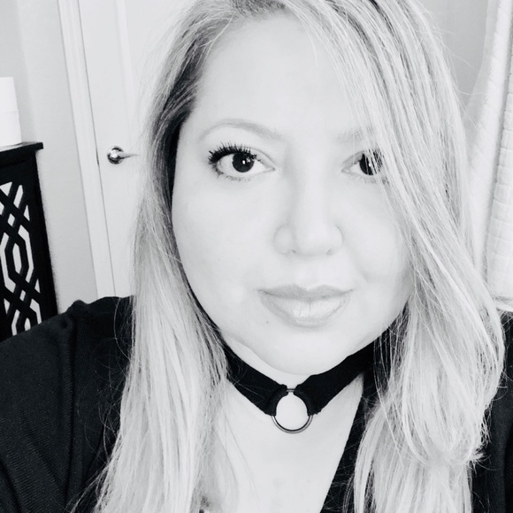 Meet your Posher, Aixza - Picture 1 of 1